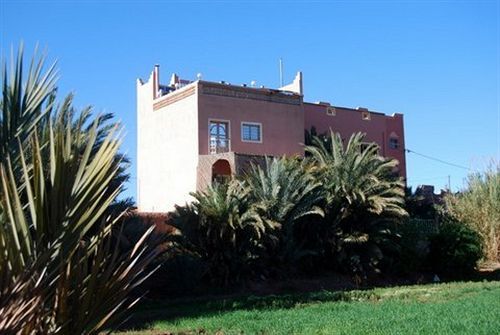 Le Temps De Vivre Bed & Breakfast Варзазат Екстериор снимка
