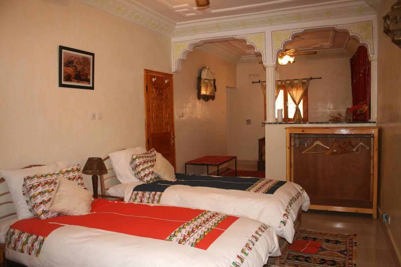 Le Temps De Vivre Bed & Breakfast Варзазат Екстериор снимка