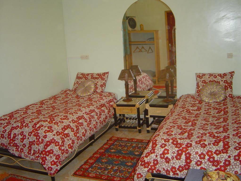 Le Temps De Vivre Bed & Breakfast Варзазат Екстериор снимка
